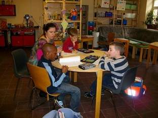 Die Kernzeitgruppe beim lernen