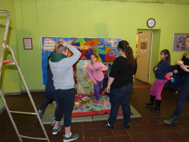 Kunst Experiment M&auml;dchen